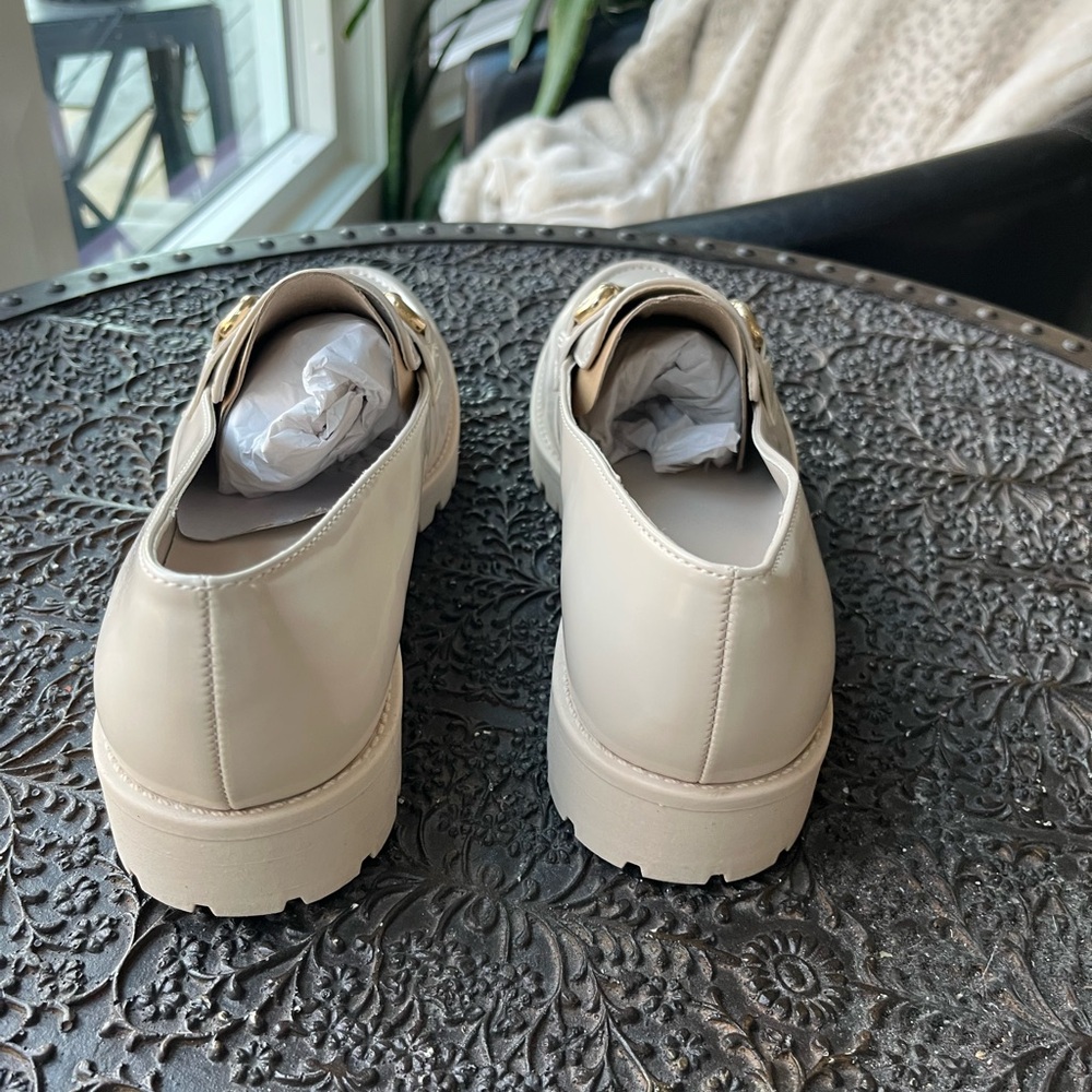 BANDOLINO FRANNY LUG LOAFERS IN IVORY 9.5 - Picture 8 of 9